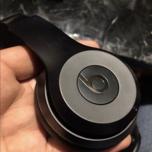 Beats solo 3wireless